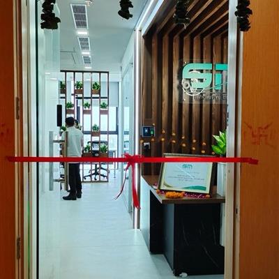 SM Electronic Technologies